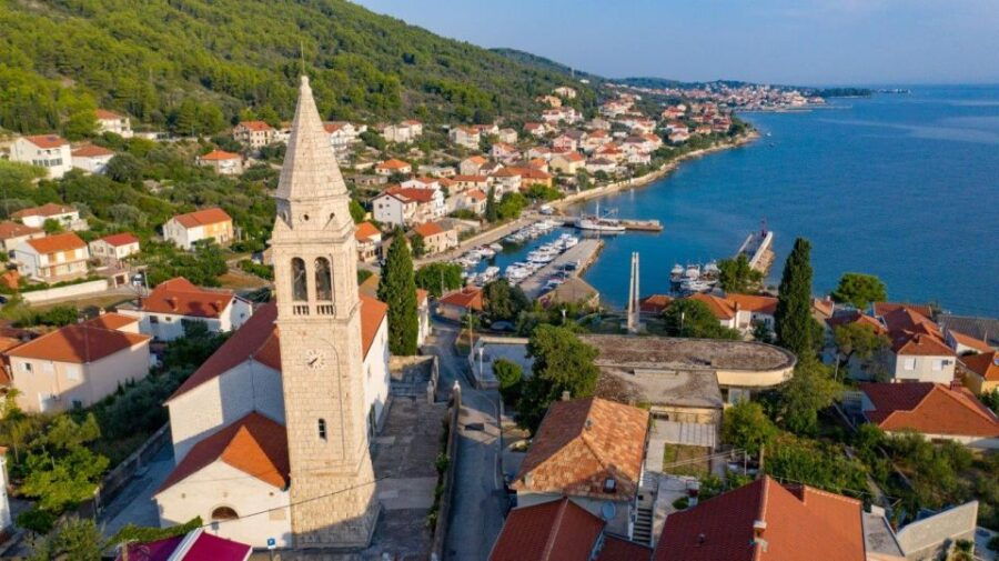 From Zadar: E-scooter self guided day trip on Ugljan island - Introduction to the Ugljan E-Scooter Day Trip